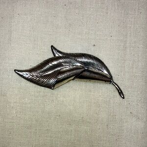 vintage Beau Sterling leaves brooch pin